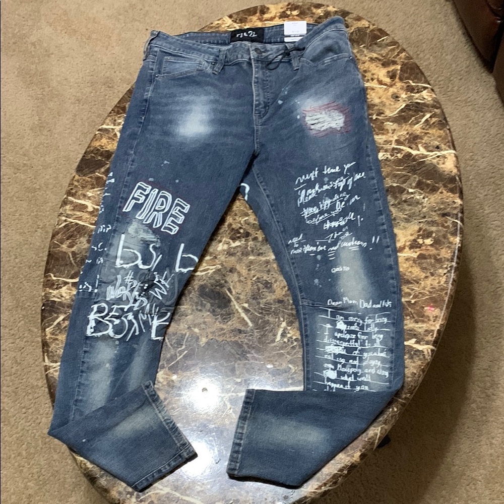 Men's Blue Graphic Jeans